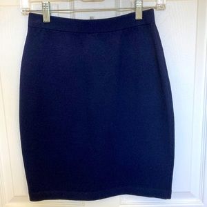 St. John Collection by Marie Gray navy knit classic pencil skirt.